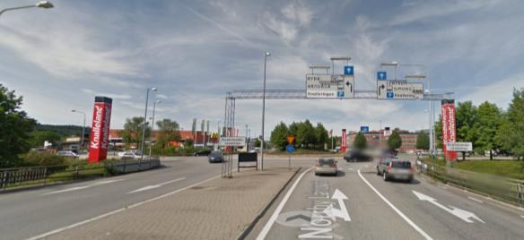 se/kartan samt från Google Earth Detaljerade uppgifter om de svängande trafikflödena i Knallelandsrondellen saknas.