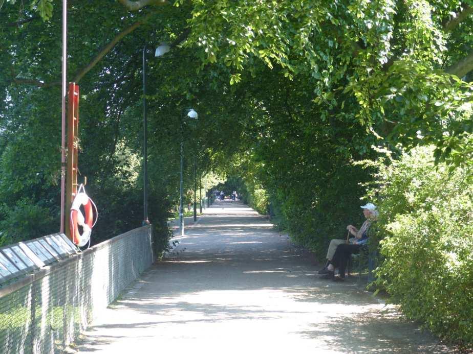 västra strand.