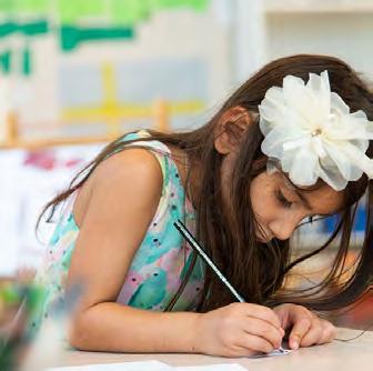 FÖRSKOLAN Kvalitets- och utvecklingsarbetet 2017/18 FÖRBÄTTRINGSARBETE SOM ENGAGERAR Under läsåret 2017/18 har AcadeMedias förskolor jobbat för att få till en mer enhetlig användning av sina