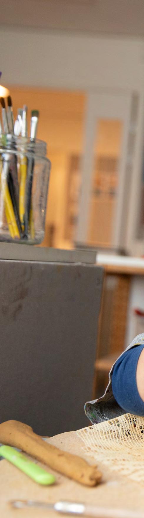 Läsguide Detta är AcadeMedias kvalitetsrapport för läsåret 2017/18. Här har vi sammanställt våra resultat och berättar om kvalitetsarbetet under det gångna läsåret.