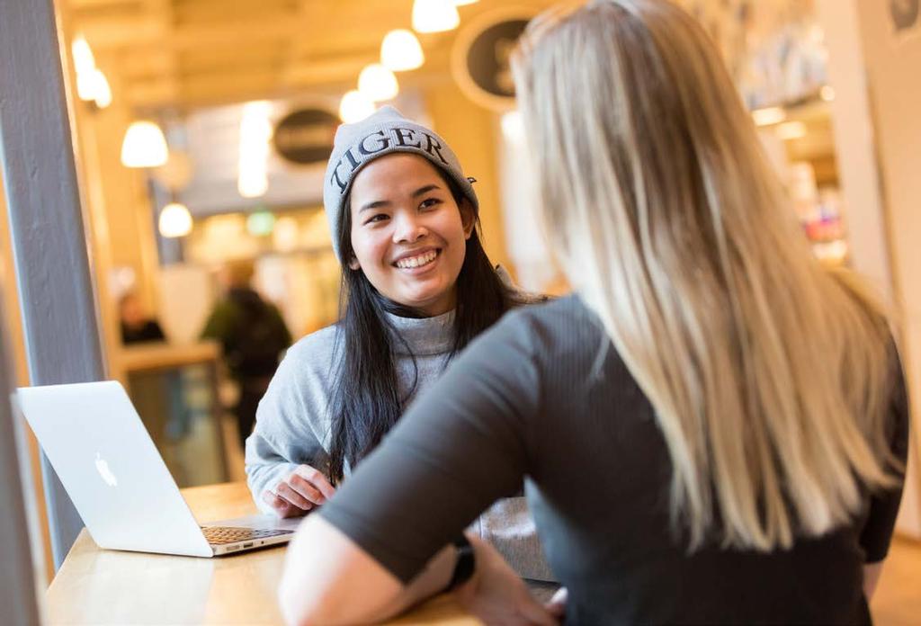 Därför finns olika stöd för studenter som har en funktionsnedsättning. Behöver du stöd? Kontakta våra samordnare för studenter med funktionsnedsättning redan när du söker din utbildning.