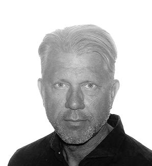 35 I EMISSIONSMEMORANDUM JANUARI 2019 ROBERT JENSEN Styrelseledamot Robert Jensen, född 1968, är styrelseledamot i Transiro Int. AB sedan 17 maj 2018.