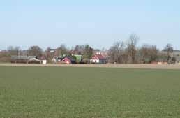 På platsen för Gluggstorps by finns fortfarande en samlad bebyggelse som visar hur en tätbebyggd by före skiftet kan ha sett ut. Idag finns det endast en gård kvar, Gluggstorp 10:1.