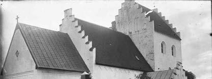 Emmislövs kyrka har haft