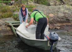 Suvi kelo -båtarna är mångsidiga kölförsedda båtar för stugan. De är lättrodda och fungerar även bra med motor. Båten har en tvåskalskonstruktion och det finns luft mellan skalen i flytutrymmet.