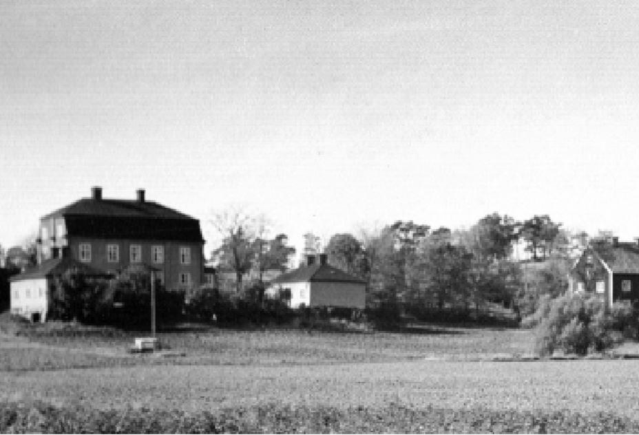 Hesslingby under Israelssons tid familjen Hesslingby i slutet på 1950-talet Sista ägarna som bebor, brukar och driver gården Hesslingby som traditionellt lantbruk blir Axel Israelssons familj.