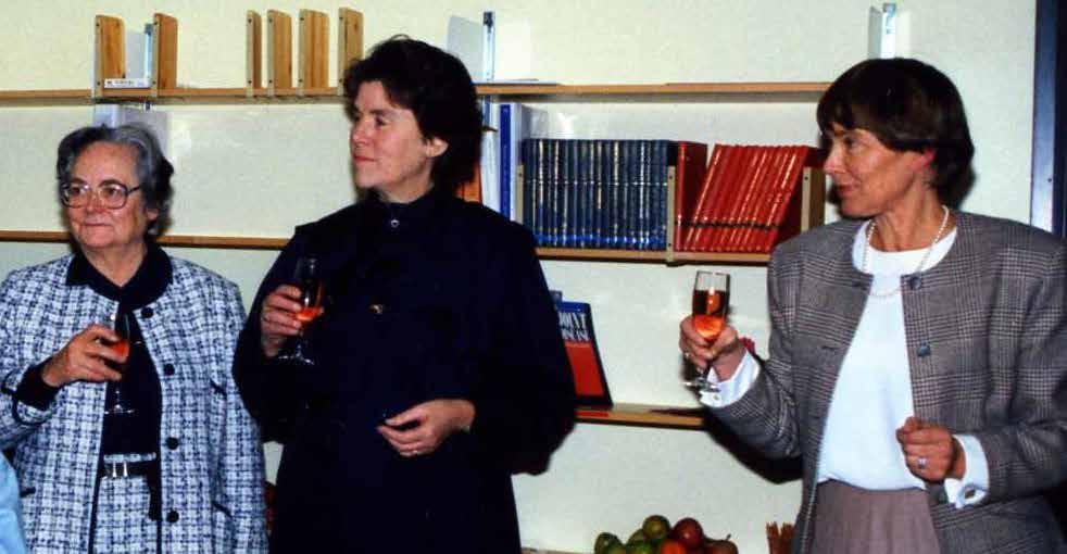 REUMATOLOGIHISTORIA VID KAROLINSKA OCH I STOCKHOLM Lars Klareskog, Ingrid Lundberg, Bo Ringertz reumatiska patienterna, särskilt dem med artrit.