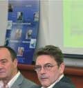 acesta, insistând asupra necesităţii economisirii şi construirii unui plan financiar personal.