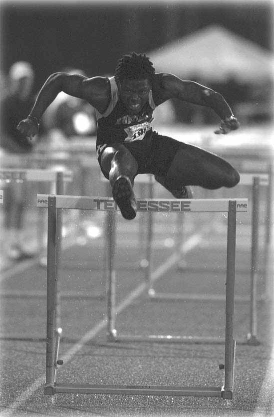 ..finished fourth in the 110m hurdles at the Sun Angel Classic. 2004 Indoor: At the NCAA Championships, placed 14th in the 60m hurdles...competed at the Gator Invite in the hurdles.