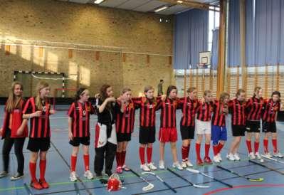 Verksamhetsberättelse F98 Innebandy HAIS F98 bildades 27 januari 2010 men deltog inte i serie sammanhang den gångna säsongen 2010-11.