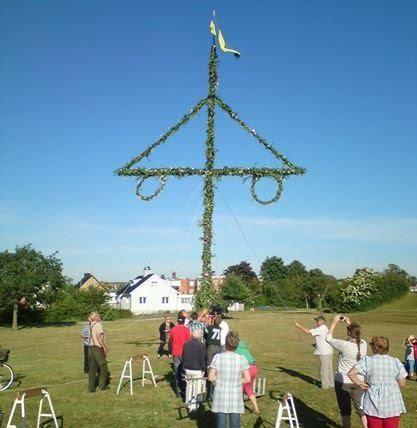 Midsommarfirande på Hjärtebacken! Tid: Torsdag 23 juni kl. 18.