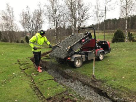 Banpersonalen informerar Vintern var lång och dryg och vi var oroliga för hur banan skulle klara påfrestningen av snö och is.
