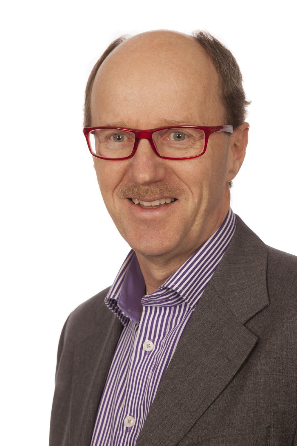 Samtidigt finns det en risk att dras med i och uppslukas av den här trenden. Vi tappar lätt fokus och förlorar både oss själva och varandra.