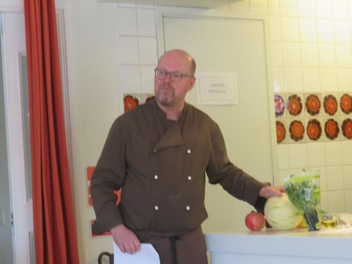 När den sedan avnjöts i trevlig samvaro och tillsammans med Andres berättelser och historier från vandrarhemmet, som en gång i tiden var rehabiliteringshem för alkoholister, och dess