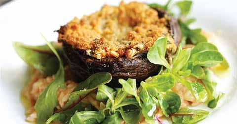 MADISON GARDEN 199:- Cajunmarinerade Oumph! Chunks med härlig green onion dressad romansallad, serveras med pommes.