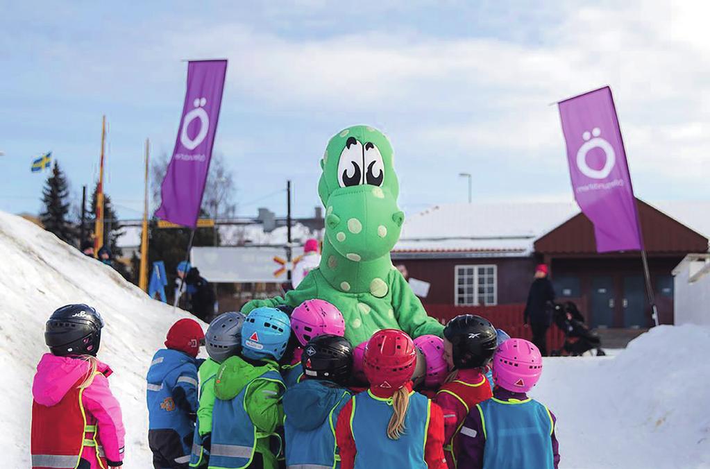 KONSÅKNING KAFFE, SAF & GRILLKORV SKRIDSKOLEK RAMPBILAR SLACKLINE BIRGER Kom