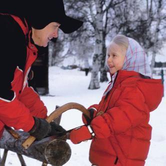Barn som åker ett varv (ca 1 km) får medalj. Alla är välkomna skidåkare bjuds på fika! Håll utkik på www.ostersundshem.se för program och mer info.