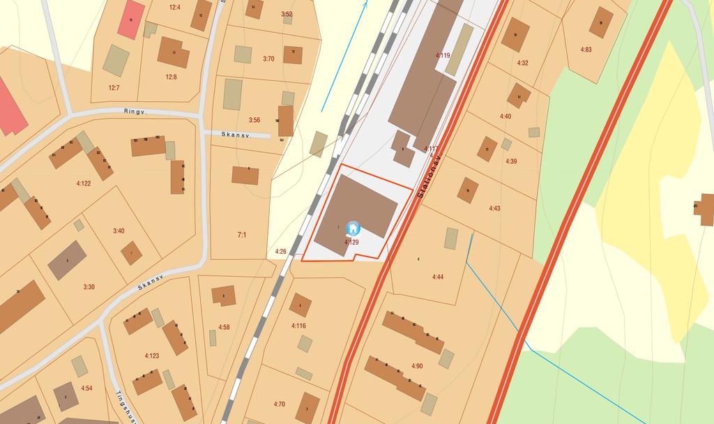 20 Projektbeskrivning Bergsviken 4:129 Fastigheten och dess läge Fastigheten Bergsviken 4:129 är belägen med cirka 2 minuters gångavstånd från Svenstavik centrum, belägen på den västra sidan om