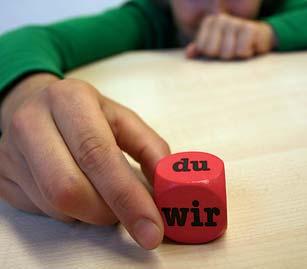 22 Thema halb, wenn die Jugend ihre Forderungen artikuliert. Die Stärkung ehrenamtlicher Jugendarbeit durch direkte Vergünstigungen bei Einrichtungen der Stadt Kempten befürworten wir uneingeschränkt.