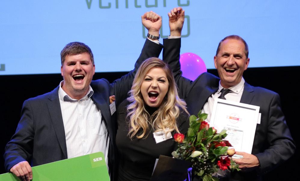 Startup-företag får stöd av Adopticum Lisa Lindvall, grundare av The Fit, jublar tillsammans med sitt team över segern i Venture Cup.