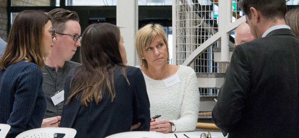 PROJEKT 2018 Deltagare samtalar kring kompetensförsörjning i industrin, under den tredje workshopen i serien Verkstadsindustrins utmaningar i norra Sverige. Kunskapsspridning om Industri 4.
