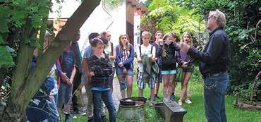 4 2015 Inhalt St. Andreas & St. Petrus Geistliches Wort von Pastorin Bettina Bartke 3 Springe begegnet sich Fest mit Flüchtlingen am 1. Oktober 5 Lange Nacht der Kirchen 10.