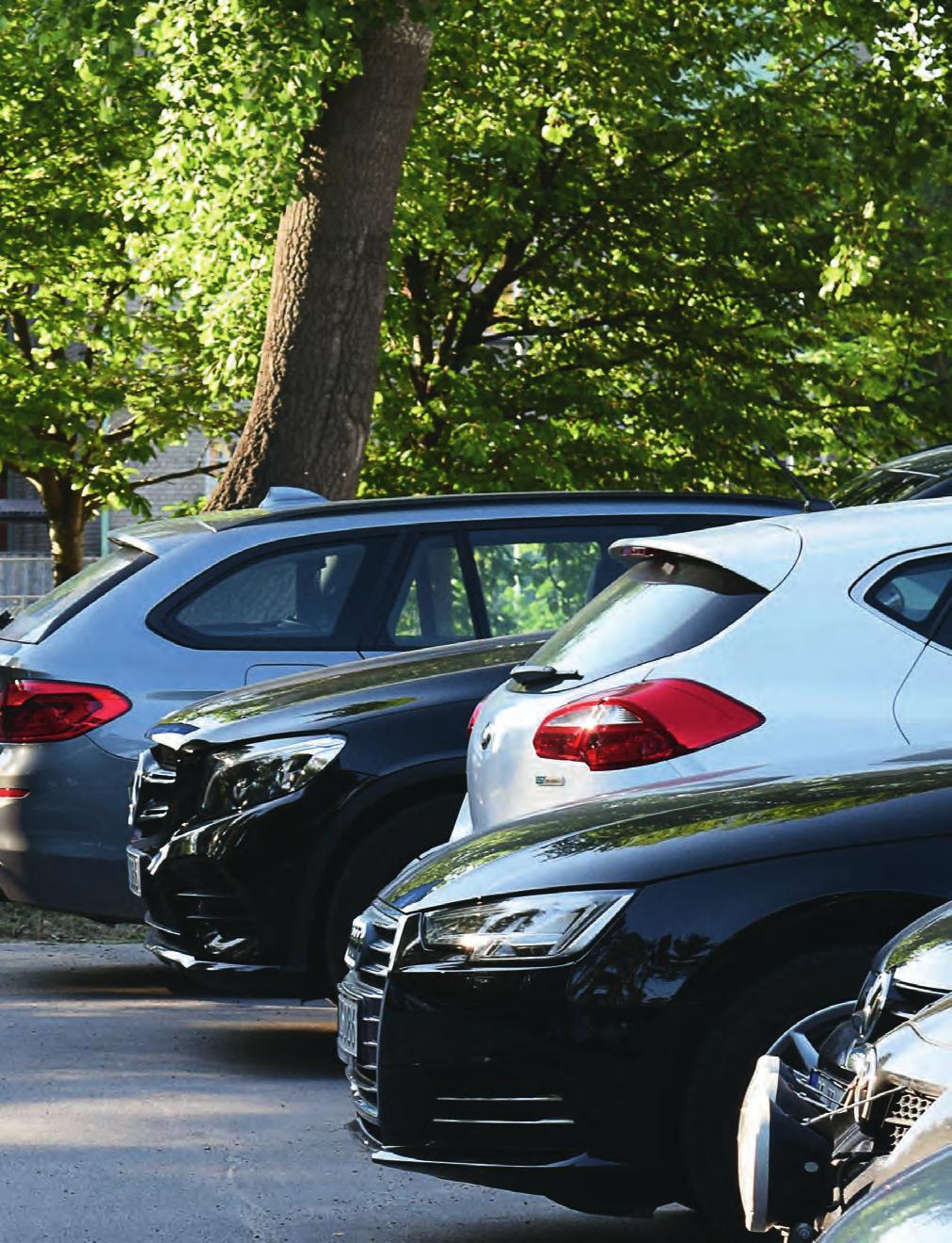 Stockholm Parkering erbjuder 20 100 förhyrda parkeringsplatser i garage. Bland de som hyr p-plats av bolaget görs varje år en hyreskundundersökning.