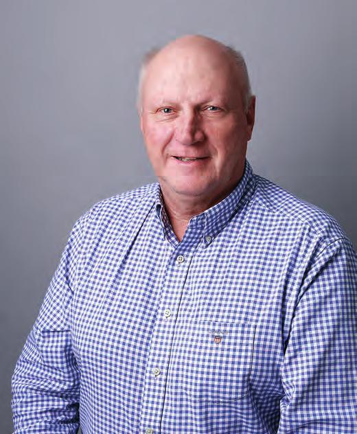 Sveriges väg framåt med landbaserat vattenbruk I harmoni med naturen Bengt Gunnarsson Medgrundare Smögenlax Aquaculture AB Smögenlax är ett integrerat miljö- och sjömatsbolag som skall bygga en