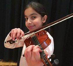 Alla stråkelever spelar i stråk orkester från och med första