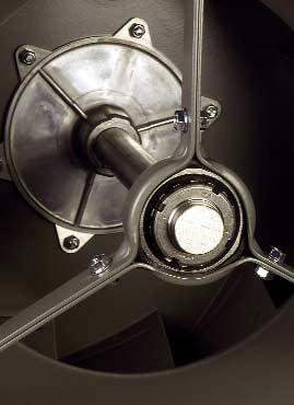 Fläkthjulen är fixerade till axlarna med kil. Axlar Axlarna är utförda av stål och försedda med kilspår för remskivor.