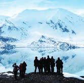 Dag 9: Longyearbyen Tidigt på morgonen kliver vi av vårt expeditionsfartyg och påbörjar vår