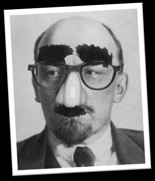 Till att börja med kan vi ta en titt på hans kropp, och jag menar, herregud! Den är som stöpt i gudars avbild. Tror ni mig inte ser ni en bild här in till höger. Damn,