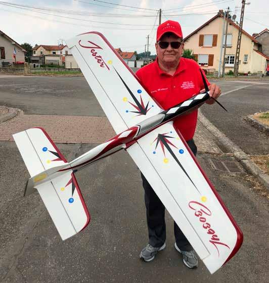 1/2018 39 De nordiska F2B-piloterna Sverige hade för första gången på många år fullt lag i F2B och representerades av Staffan Ekström, Anders Hellsén samt Michael- och Emil Palm (junior).