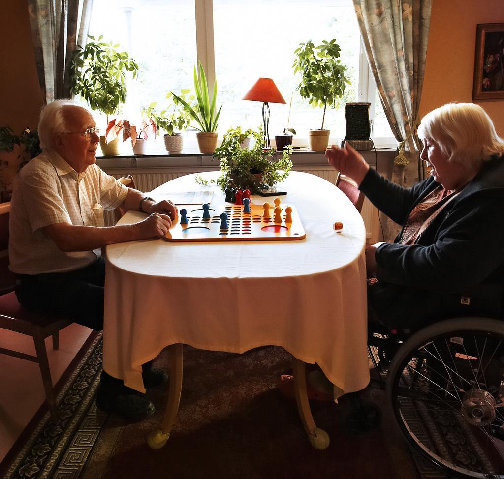 Kost särskilt boende Mat, och näring och en trevlig måltidsmiljö är en viktig del av omvårdnad. Vi tar hänsyn till dina önskemål om vad du vill äta, hur och när du vill äta dina måltider.