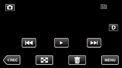 C d / e Starta/pausa bildspel 0 Samma funktion kan aktiveras med hjälp av knappen SET. D g Fortsätter till nästa stillbild 0 Man kan göra samma sak med zoomspaken. E 3 Ändrar till inspelningsläge.