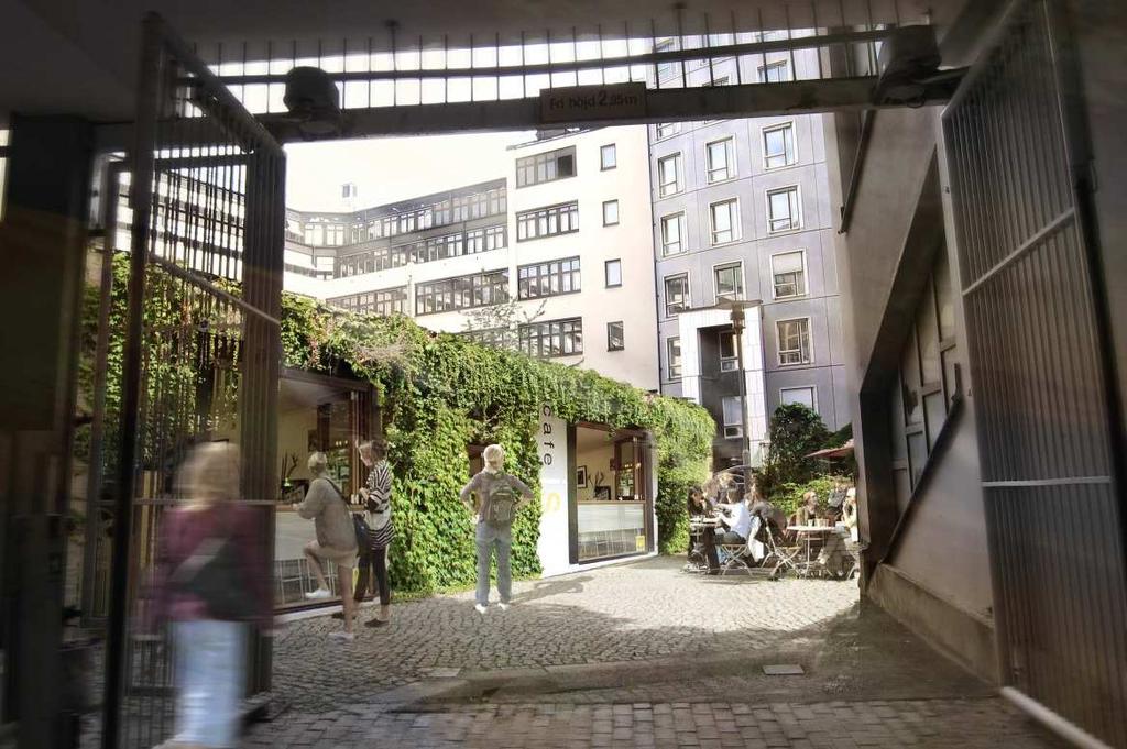 För hotell behövs inte förstoring av befintliga fönster eller nya balkonger, vilket innebär mindre omfattande ändringar av fasaderna än vid bostadsombyggnad, men i gengäld krävs ett antal nya entréer