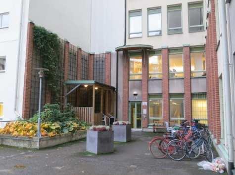 entré mot Gävlegatan.