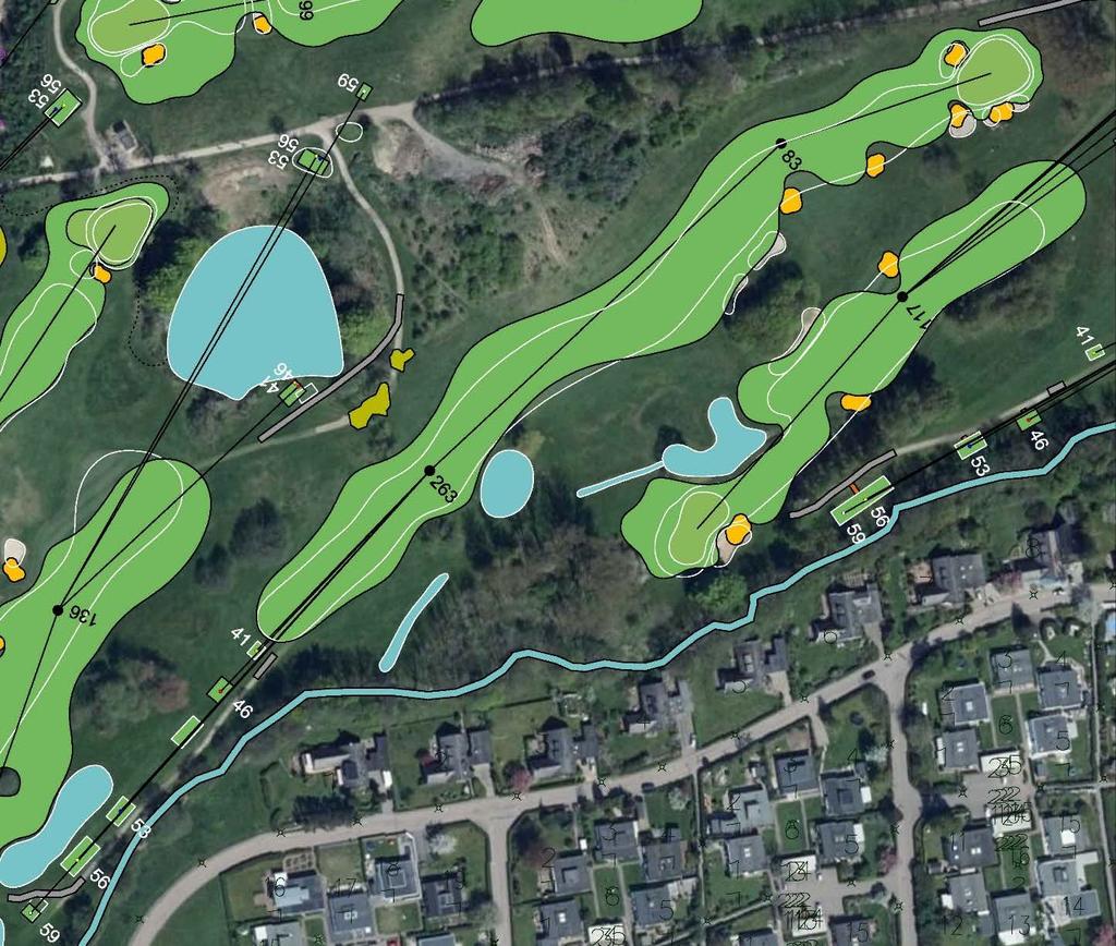 HÅL 11, PAR 5 Tee 59 klipps upp längre bak och främre delen övergår till gångväg Ny tee 46 byggs Övriga tees byggs om med ny växtbädd Gallra varsamt längs bäcken med länsstyrelsen