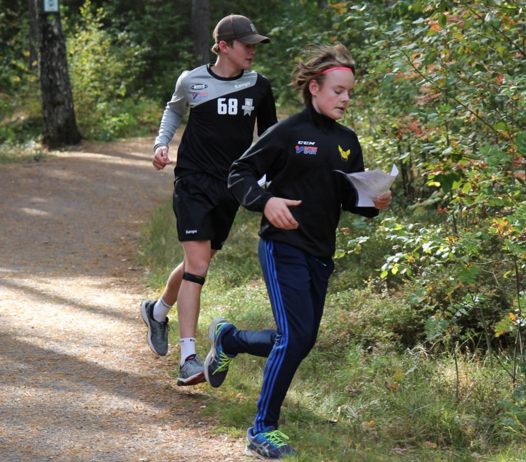 Samling på stigen mot Himlabacken bakom Förskolan Emilia på Regattagatan 59 (rondellen in mot Lidl). Ombyte och duschning sker på skolan. För årskurs 8 och 9 fortsätter vi utnyttja natursköna Björnön.