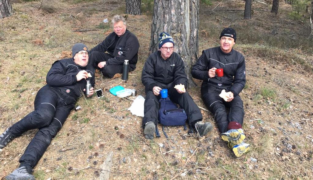 Rydbo Blue Lagoon 2017-04-17 Vi har fått in ett tips på en ny dykplats, Rydbo Blue Lagoon. Så på annadag påsk åkte vi dit och kollade.