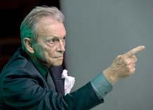 inaspettatamente commovente, la pièce parla di teatro, di poesia e di musica, di etica e della paura di invecchiare, anche se sembra che Bennett, proprio invecchiando, sia diventato più coraggioso e