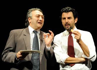 CON Gianrico Tedeschi, Marianella Laszlo, Alberto Onofrietti SCENE: Paola Comencini PRODUZIONE: Artisti Riuniti Dal 5 al 16 novembre FEDRA, DIRITTO ALL AMORE di Eva Cantarella, regia e immagini di