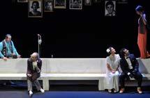 ottobre novembre dicembre 2014 il foyer e' tutto del teatro 53 Dal 11 al 21 dicembre IL GUARITORE di Michele Santeramo, regia di Leo Muscato Il Guaritore mette in relazione le storie delle persone,