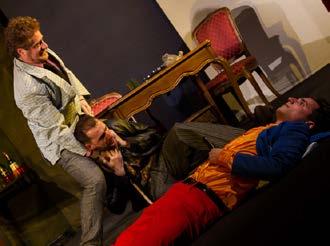 Rassegna milanese sab. 16.00 ( 8); Teatro ragazzi ore 16.00 ( 5) Cosa succede quando uno scapolone impenitente organizza al minuto d orologio gli appuntamenti con le sue amanti?