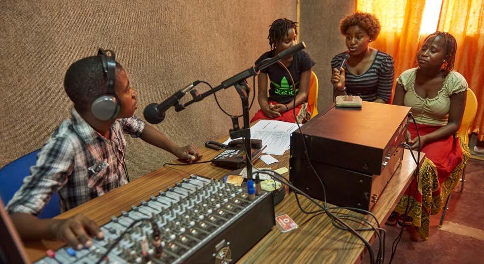 Fokus på flickors rättigheter Satsningen under 2012 2015 på flickors rättigheter i sju länder (Moçambique, Zimbabwe, Ghana, DR Kongo, Nepal, Sydafrika och Brasilien) Rättigheter och demokrati för en