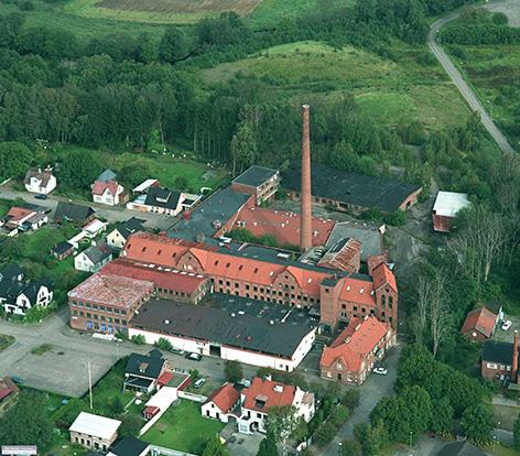 för skor och till industriell verksamhet. I garveriprocessen används bland annat krom och arsenik.