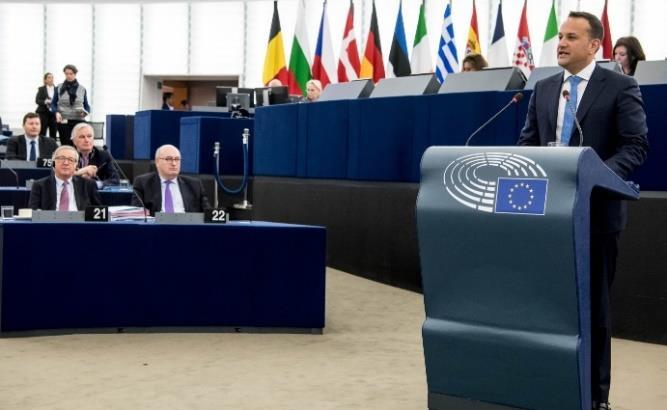 Jean-Claude Junckers tal om tillståndet i unionen, 12 september 2017 Målet med debatten om EU:s framtid är i slutändan att höra alla åsikter och idéer från hela EU, från öst