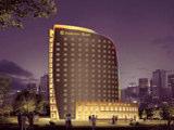 Find free stuff you actually want in our 336 guest rooms, like High Speed Internet Access and bottled water. Drift into a great night s sleep in the Four Points by Sheraton Four Comfort Bed.