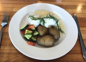 Klubben ska ha en levande restaurang med fasta öppettider som medlemmar, gästande golfare och lunchgäster kan lita på. säger Stefan Blom, delägare tillsammans med kocken Tobias Falk.