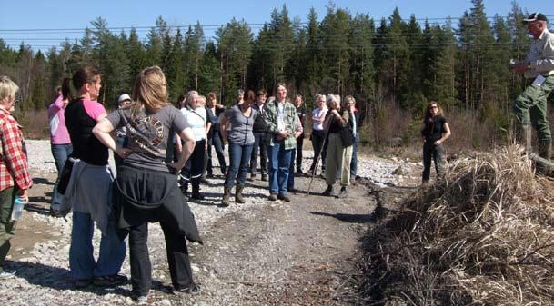 Kursen görs i form av en kortkurs som ingår i LRF:s och Mellankogs utbildningssatsning Kraftsamling Skog. Vi som deltog i kursen hade förmånen att ha två mycket kunniga och inspirerande handledare.